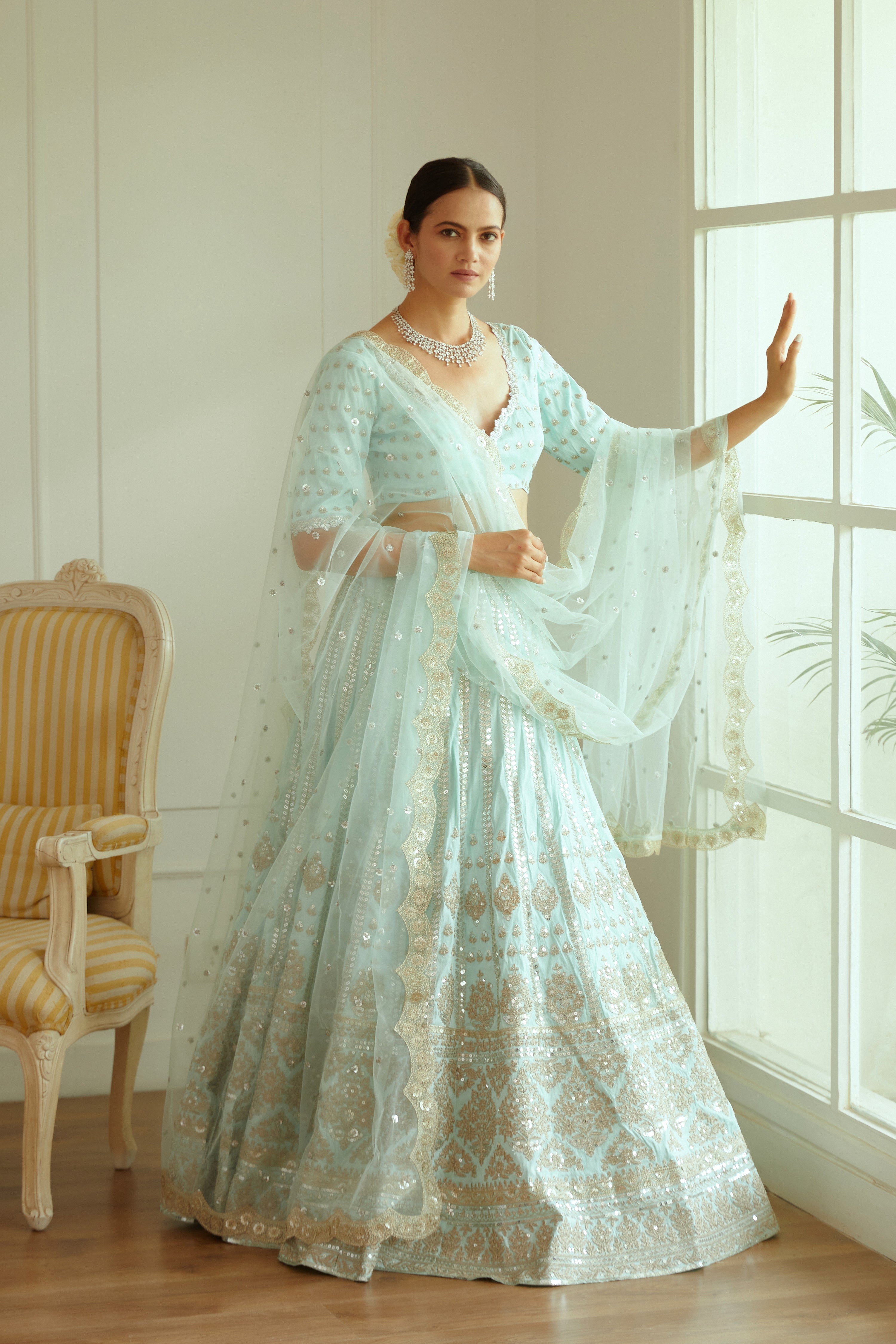 Cari Lehenga