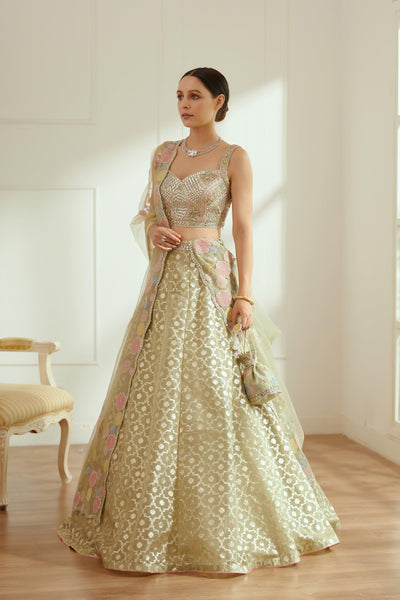 Veda Lehenga
