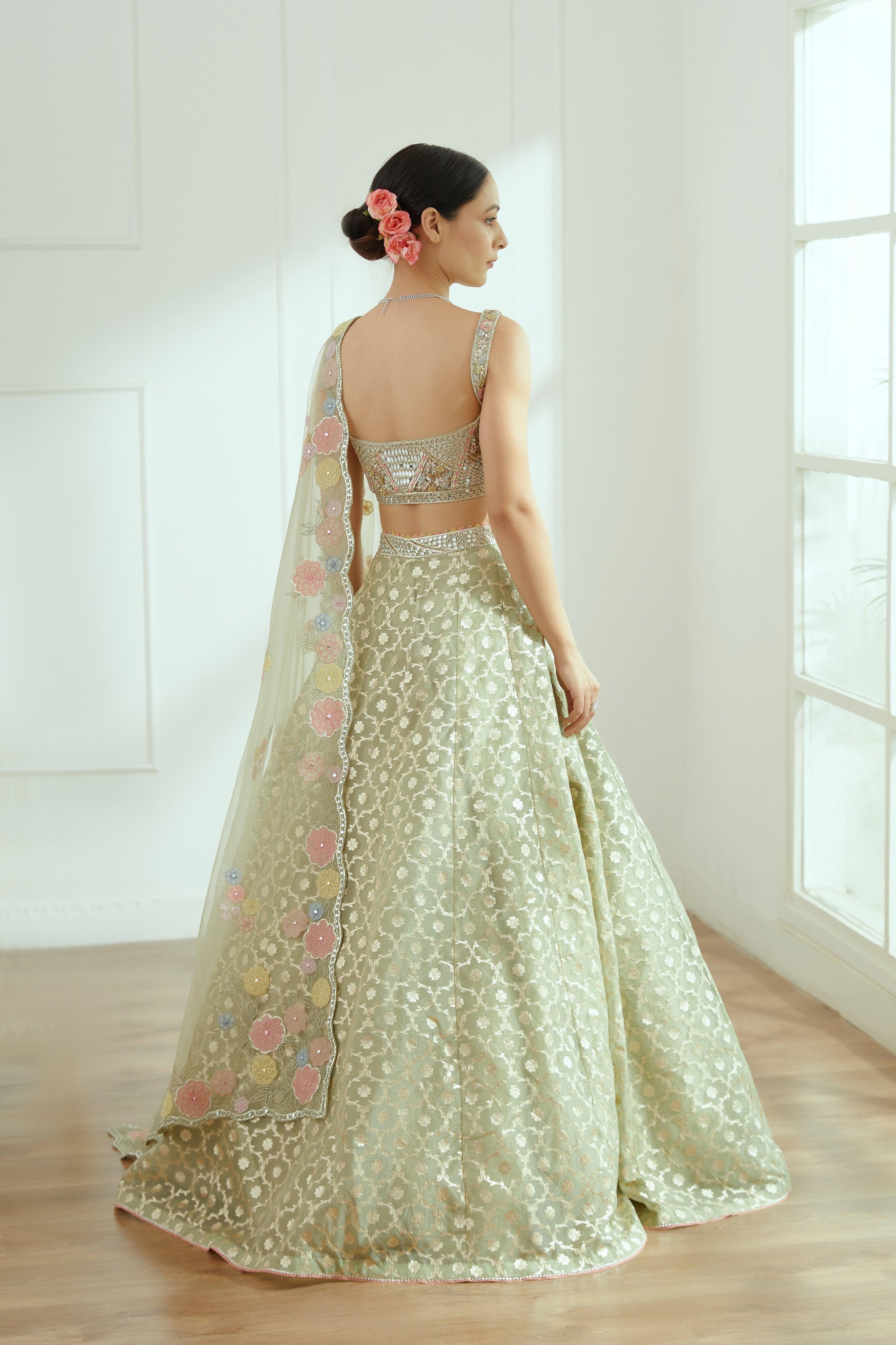 Flora Lehenga